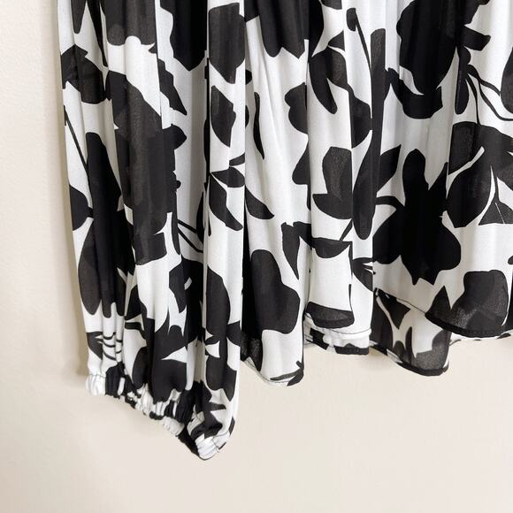 INC International Concepts Cold Shoulder Pleated Floral Blouse Black White M - Picture 7 of 10